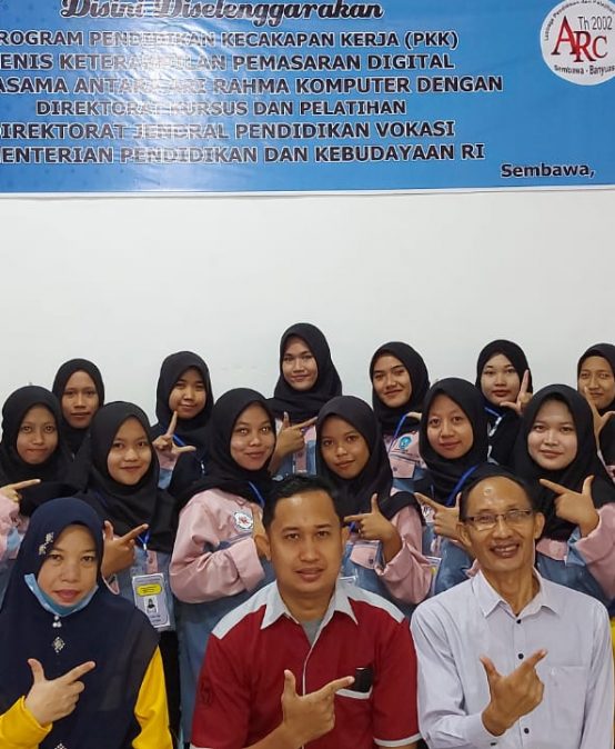 Orientasi Peserta, Instruktur dengan IDUKA